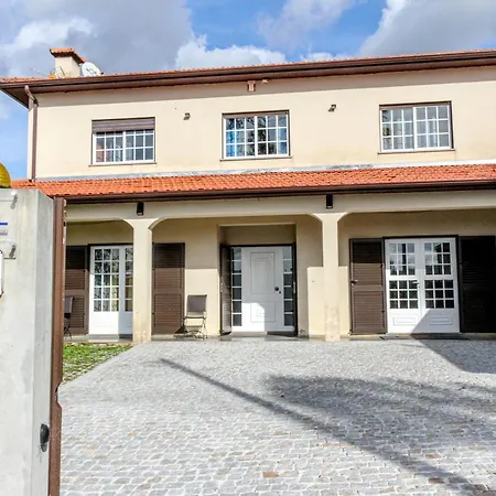 Martins House Quartos 팜스테이 *